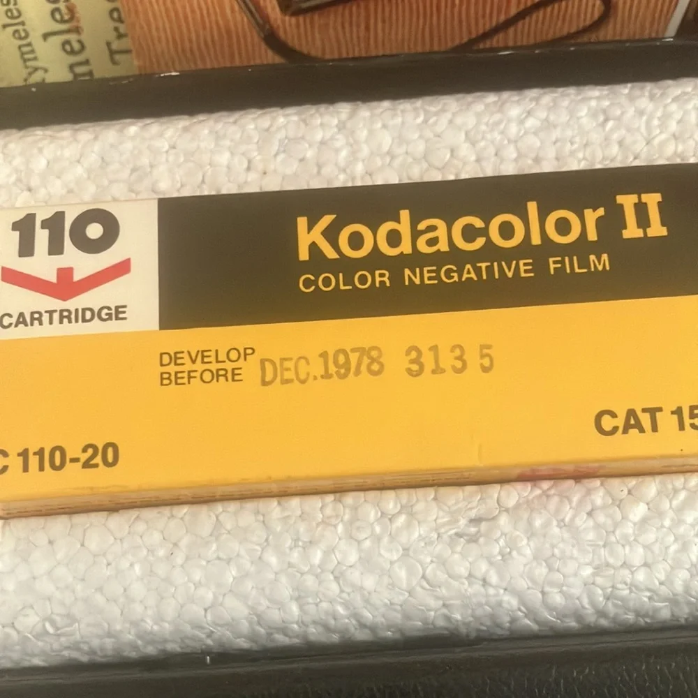 Kodak tele-instamatic 608 vintage camera